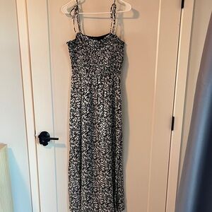 Elegant Black and White Floral Maxi Dress